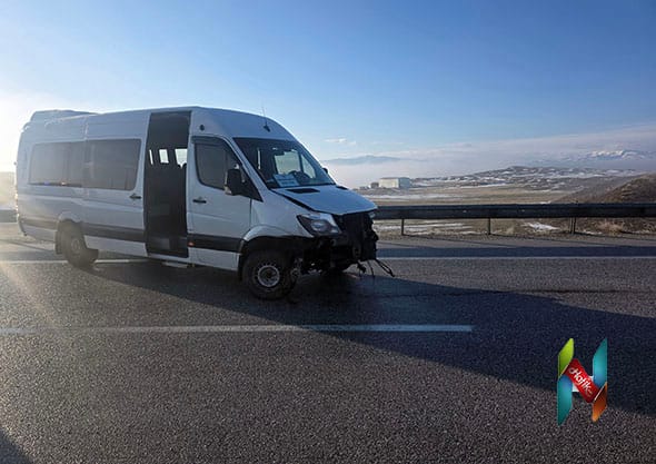 Sivas'ta Öğretmen Servisi Kazası: 3 Yaralı