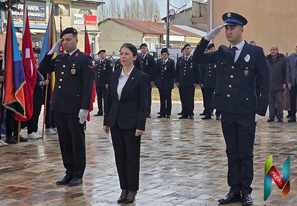 Hafik’te 18 Mart Çanakkale Deniz Zaferi 111. yıl dönümü çelenk sunma töreni